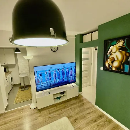 Metro Fast Wifi Tv'70 Netflix Hbo Appletv 바르샤바