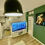 Metro Fast Wifi Tv'70 Netflix Hbo Appletv وارسو