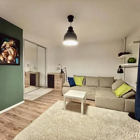 Lejlighed Metro Fast Wifi Tv'70 Netflix Hbo Appletv Warszawa