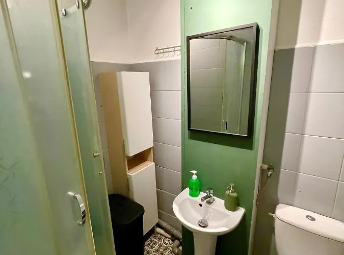 Metro Fast Wifi Tv'70 Netflix Hbo Appletv Apartament Warszawa