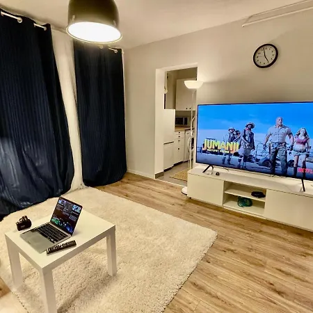 Metro Fast Wifi Tv'70 Netflix Hbo Appletv * Warszawa