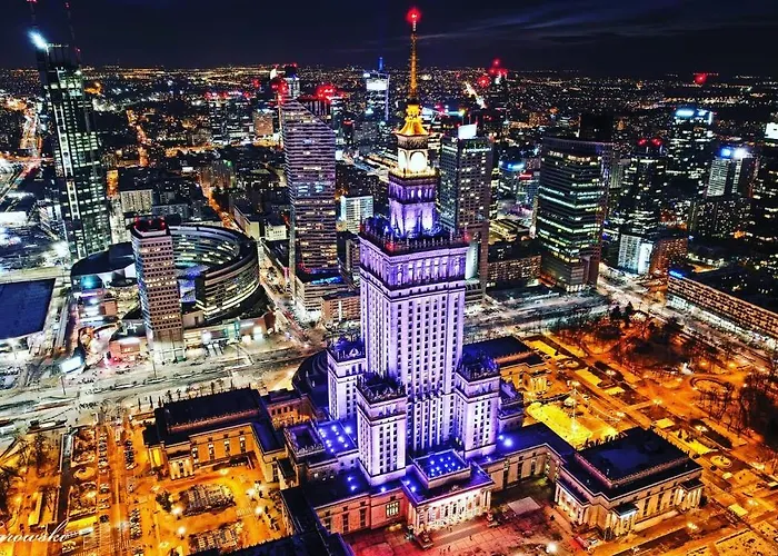 Metro Fast Wifi Tv'70 Netflix Hbo Appletv Warsaw