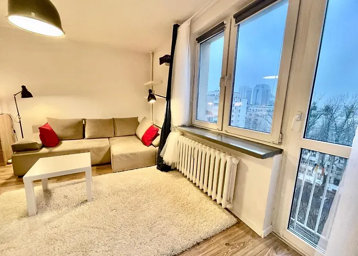 Metro Fast Wifi Tv'70 Netflix Hbo Appletv * Warsaw